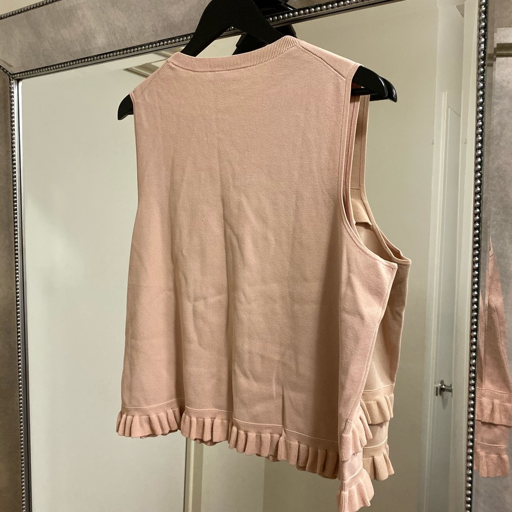 Ann Taylor Flutter Top - Picture 4 of 6